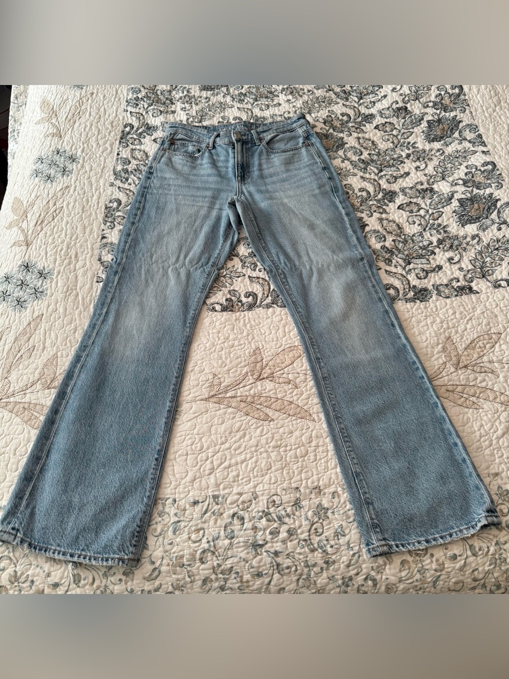 American Eagle 90’s bootcut Jeans size 6